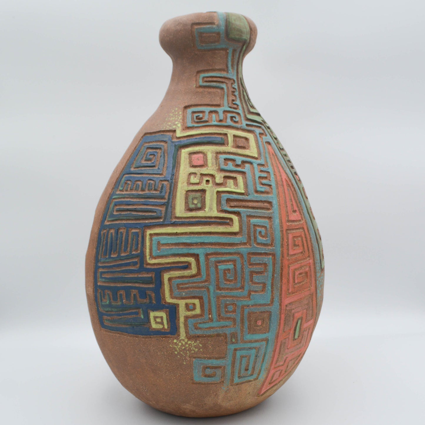 AUD008 - Tracing Patterns Udu Drum