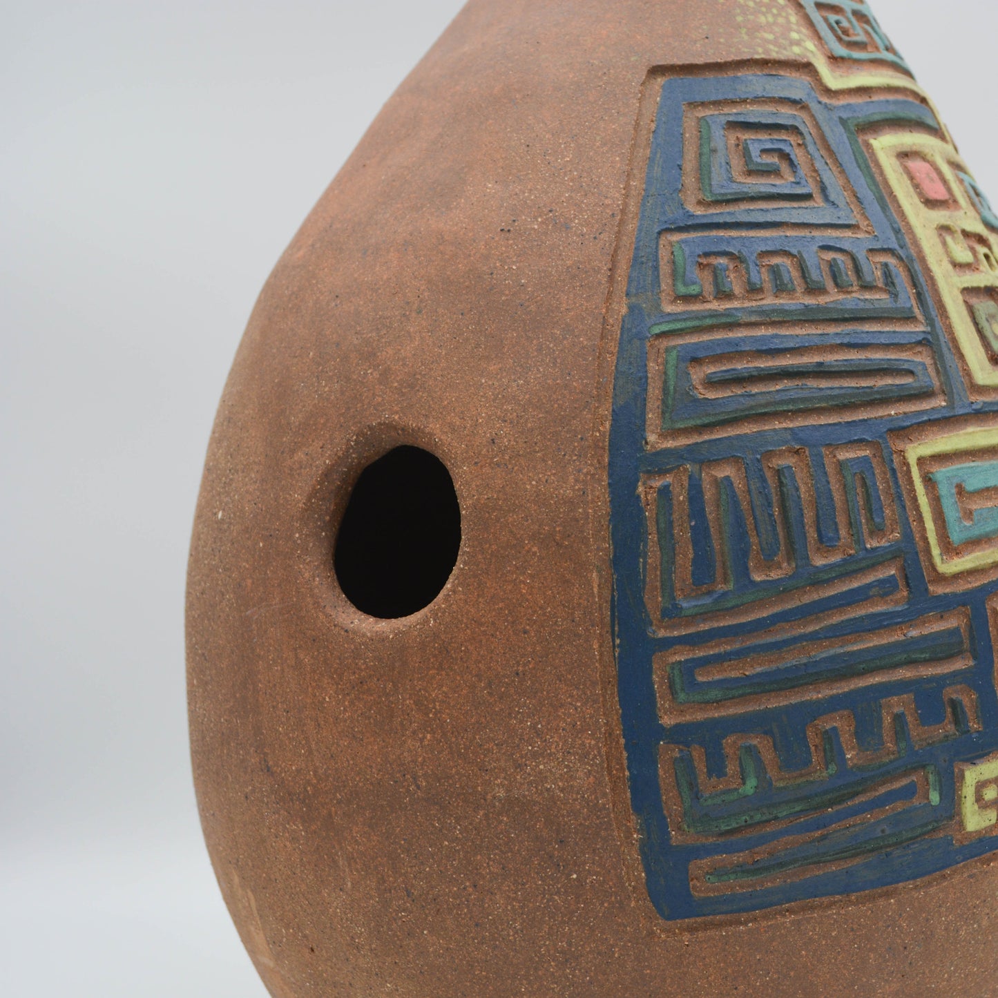 AUD008 - Tracing Patterns Udu Drum