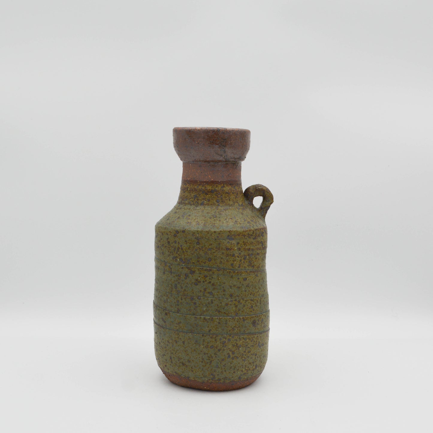 BT002 - Stoneware Bottle
