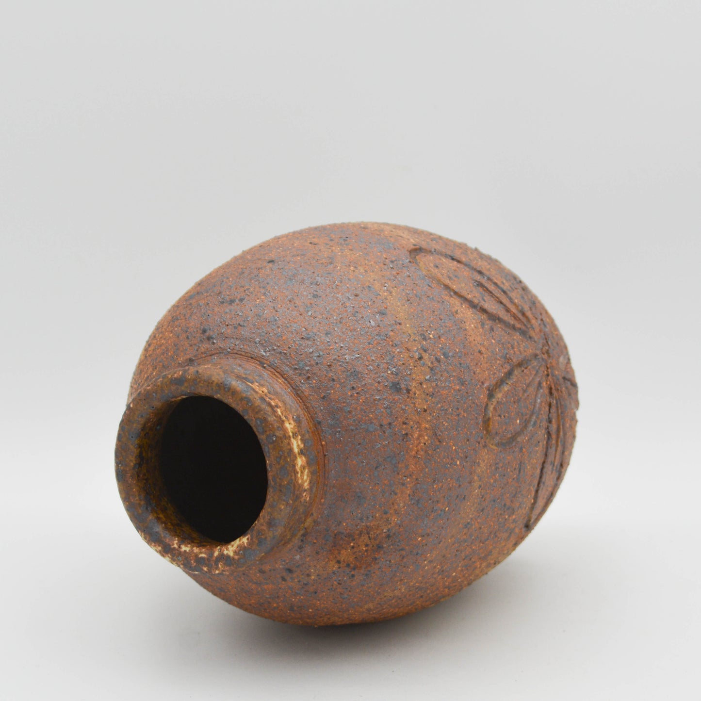 BT007 - Stoneware Bottle
