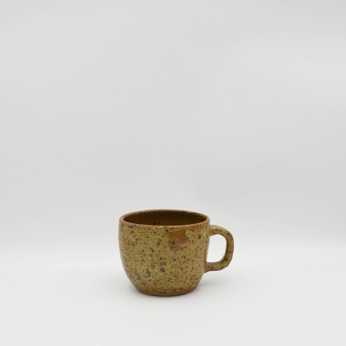 C004 - Speckled Cup