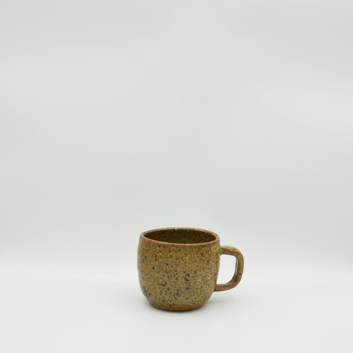 C004 - Speckled Cup