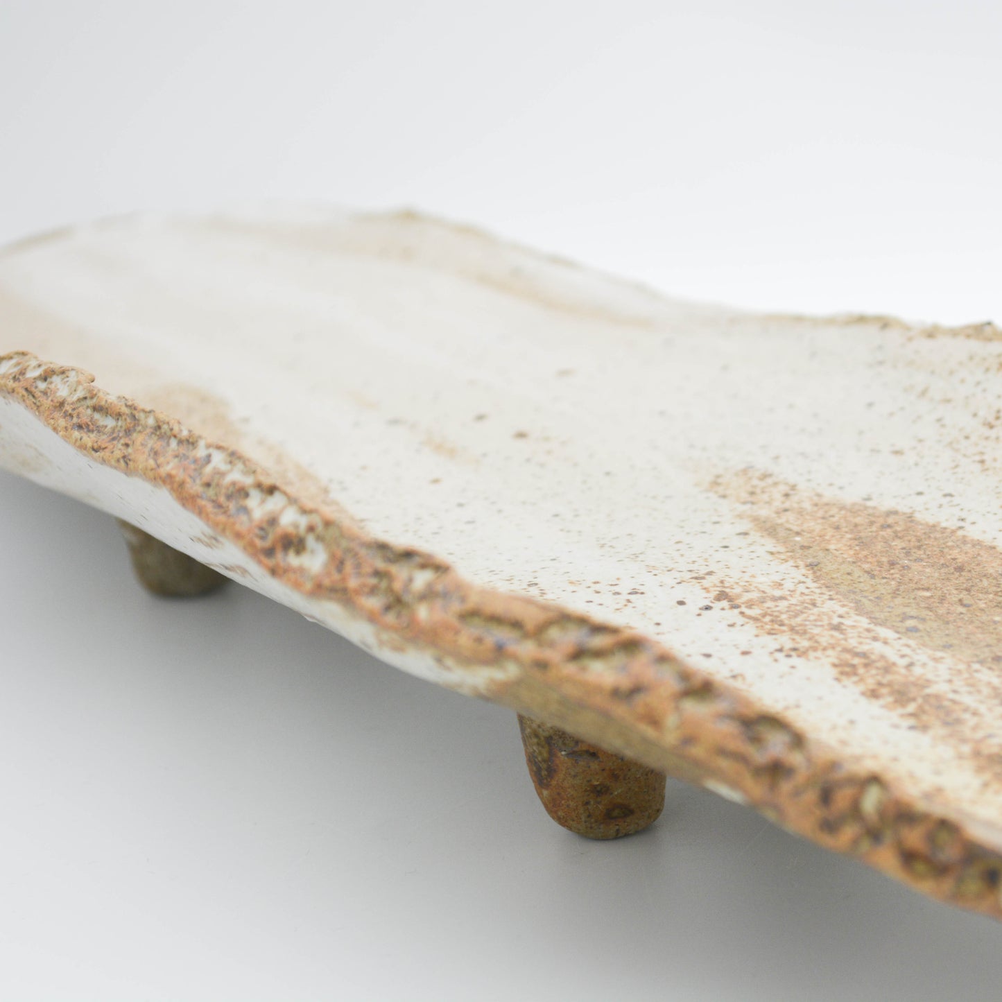 P001 - Stoneware Platter