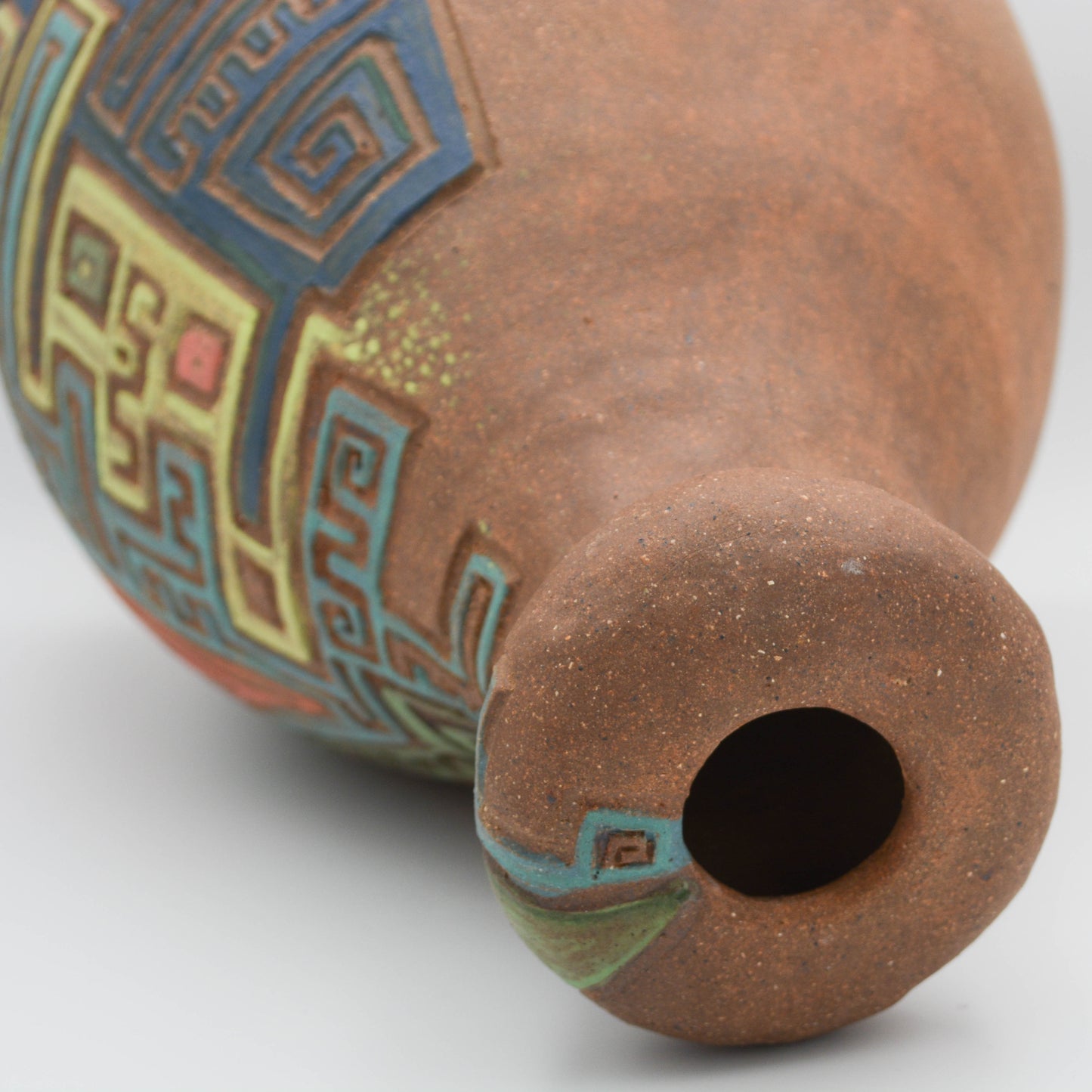 AUD008 - Tracing Patterns Udu Drum