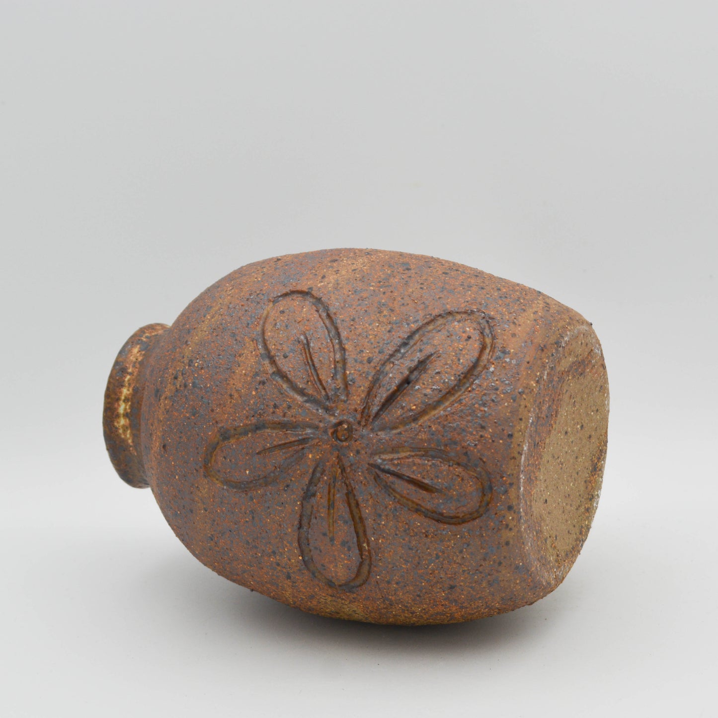 BT007 - Stoneware Bottle